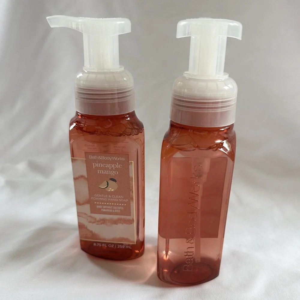 Bath & Body‎ Works PINEAPPLE MANGO 8.75 Oz Foaming HAND SOAP Lot of 2